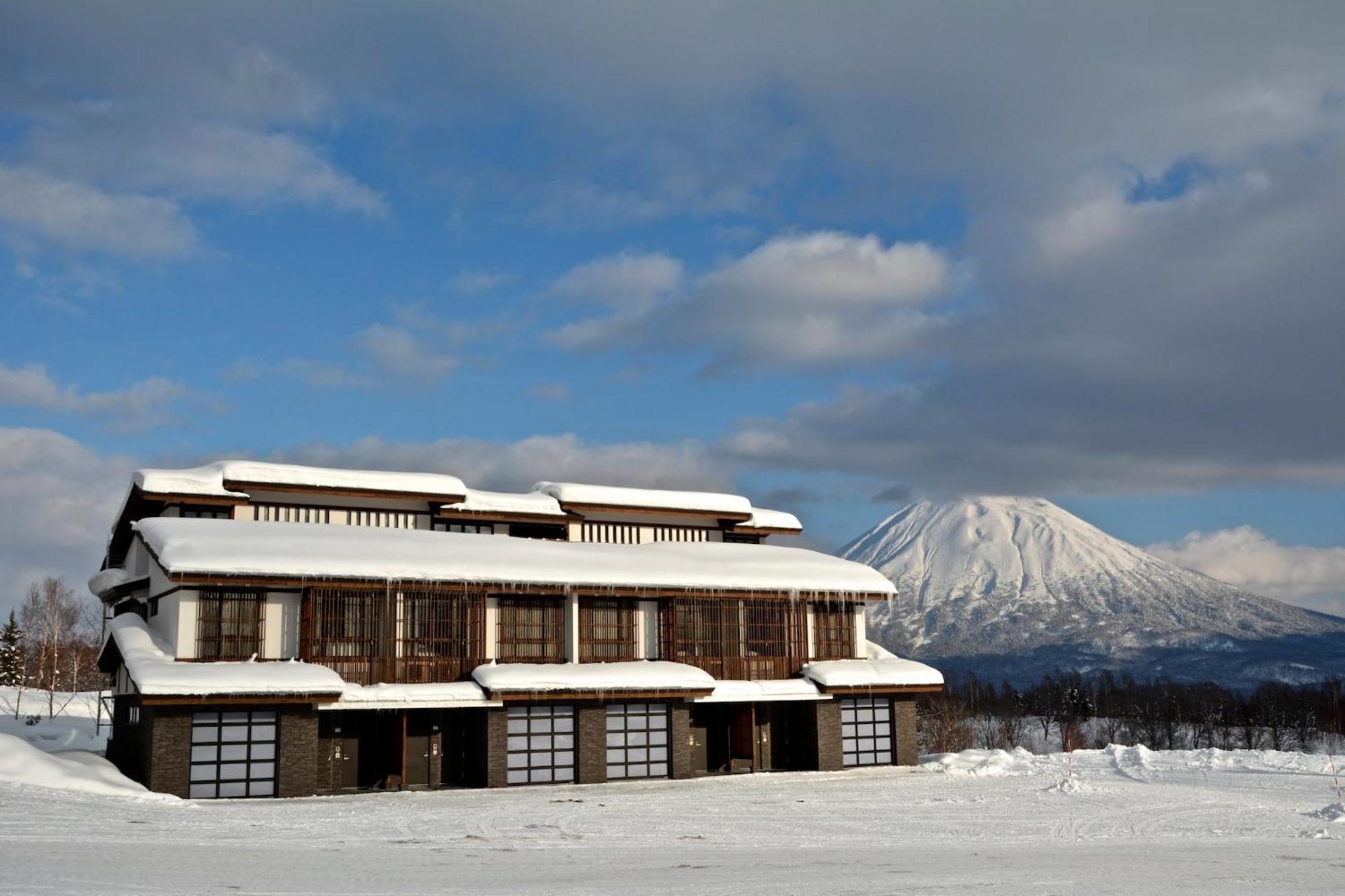 Kasara Niseko Village Townhouse - Small Luxury Hotels Of The World Экстерьер фото